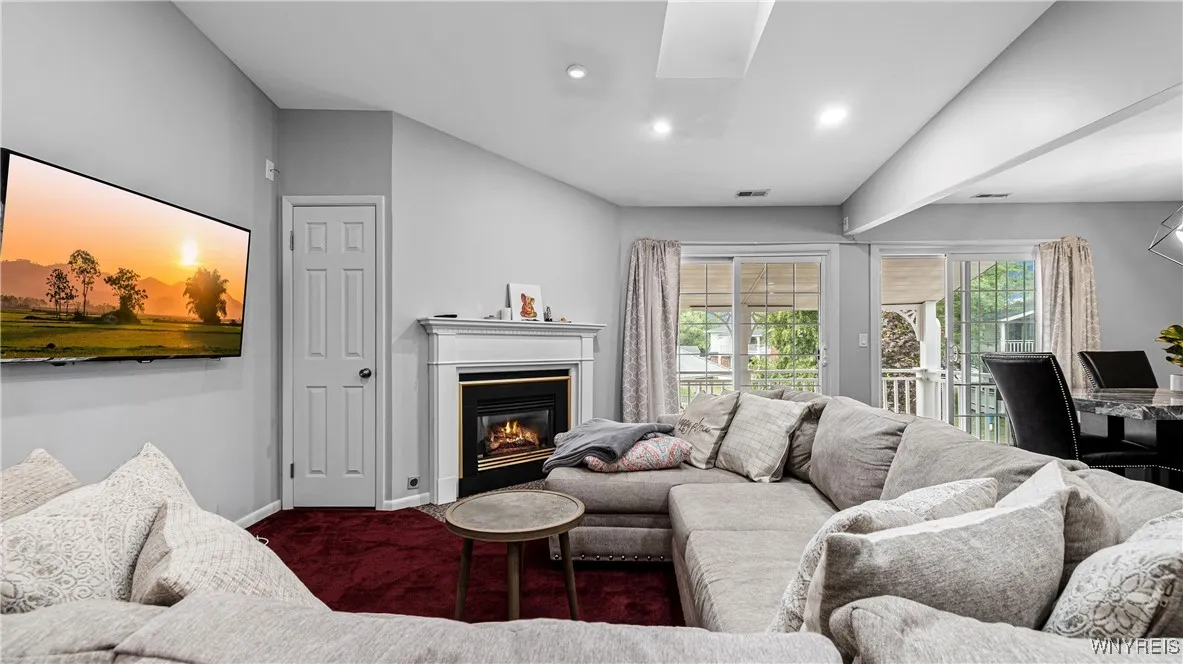 1175 Youngs Road, Amherst, New York 14221, Amherst, New York 14221, 2 Bedrooms Bedrooms, 5 Rooms Rooms,2 BathroomsBathrooms,Residential Lease,Closed,1175 Youngs Road, Amherst, New York 14221,0,B1632668