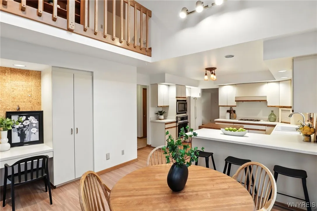 5230 South Freeman Road, Orchard Park, New York 14, Orchard Park, New York 14127, 4 Bedrooms Bedrooms, 8 Rooms Rooms,2 BathroomsBathrooms,Residential,For Sale,5230 South Freeman Road, Orchard Park, New York 14,B1629671