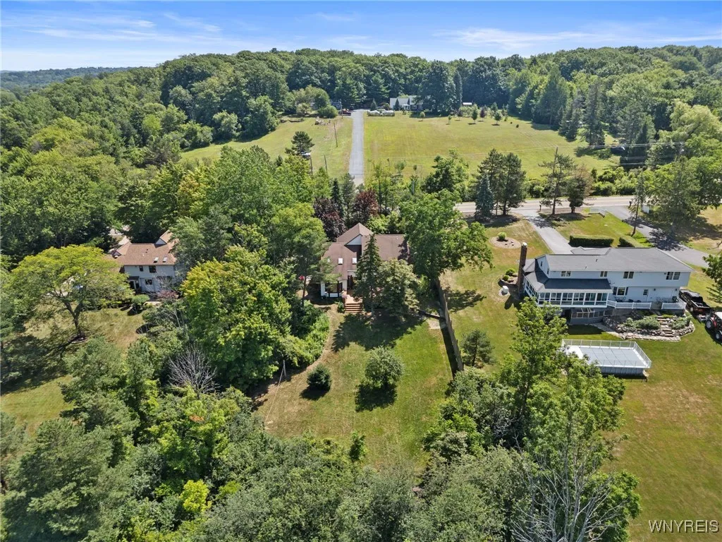 5230 South Freeman Road, Orchard Park, New York 14, Orchard Park, New York 14127, 4 Bedrooms Bedrooms, 8 Rooms Rooms,2 BathroomsBathrooms,Residential,For Sale,5230 South Freeman Road, Orchard Park, New York 14,B1629671