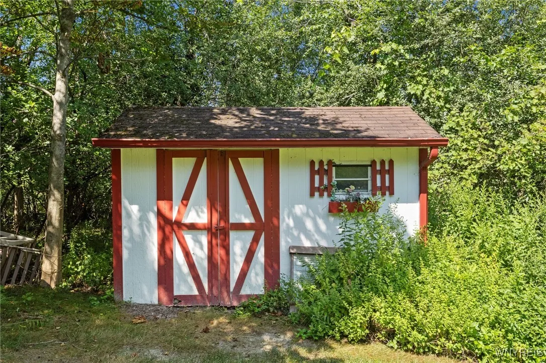 5230 South Freeman Road, Orchard Park, New York 14, Orchard Park, New York 14127, 4 Bedrooms Bedrooms, 8 Rooms Rooms,2 BathroomsBathrooms,Residential,For Sale,5230 South Freeman Road, Orchard Park, New York 14,B1629671