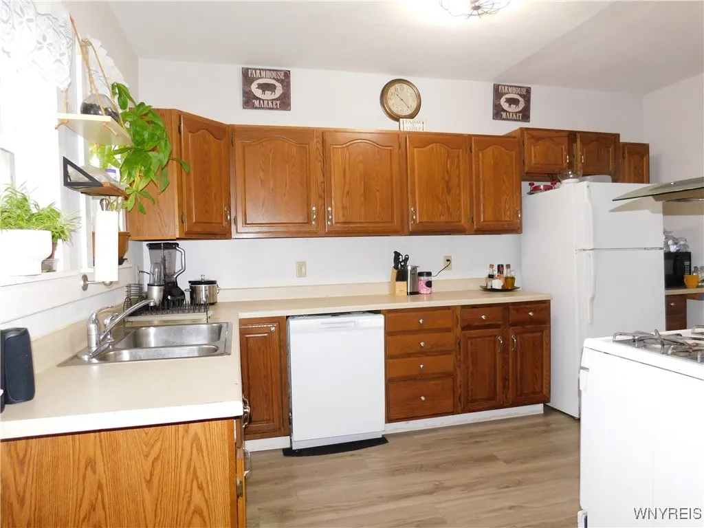 3695 Route 39, Collins, New York 14034, Collins, New York 14034, 3 Bedrooms Bedrooms, 7 Rooms Rooms,1 BathroomBathrooms,Residential,Closed,3695 Route 39, Collins, New York 14034,0,B1632278