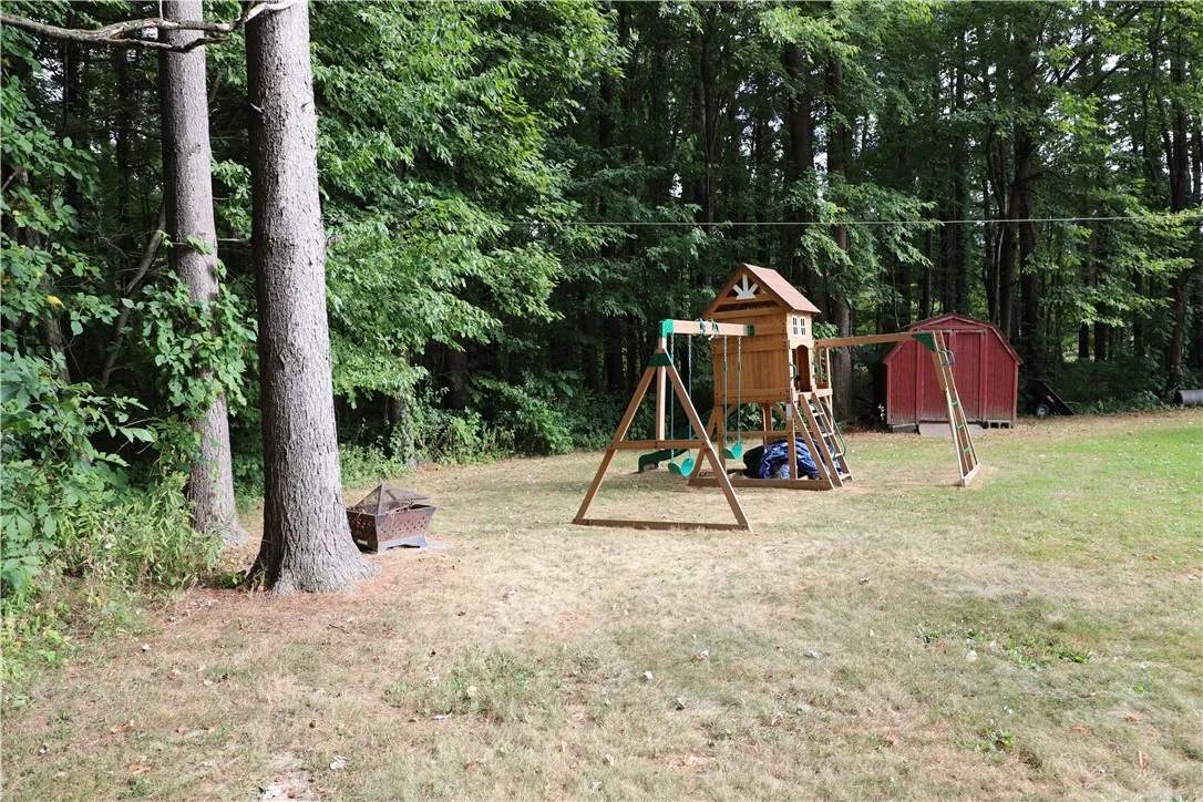 7422 Robinson Road, Throop, New York 13021, Throop, New York 13021, 3 Bedrooms Bedrooms, 7 Rooms Rooms,1 BathroomBathrooms,Residential,Closed,7422 Robinson Road, Throop, New York 13021,0,R1632367