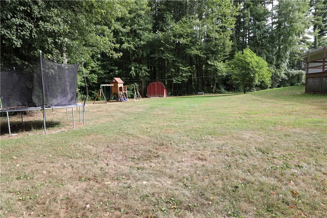 7422 Robinson Road, Throop, New York 13021, Throop, New York 13021, 3 Bedrooms Bedrooms, 7 Rooms Rooms,1 BathroomBathrooms,Residential,Closed,7422 Robinson Road, Throop, New York 13021,0,R1632367