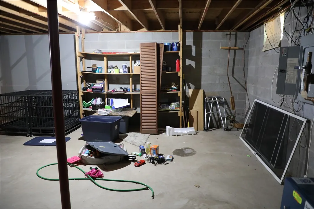 7422 Robinson Road, Throop, New York 13021, Throop, New York 13021, 3 Bedrooms Bedrooms, 7 Rooms Rooms,1 BathroomBathrooms,Residential,Closed,7422 Robinson Road, Throop, New York 13021,0,R1632367