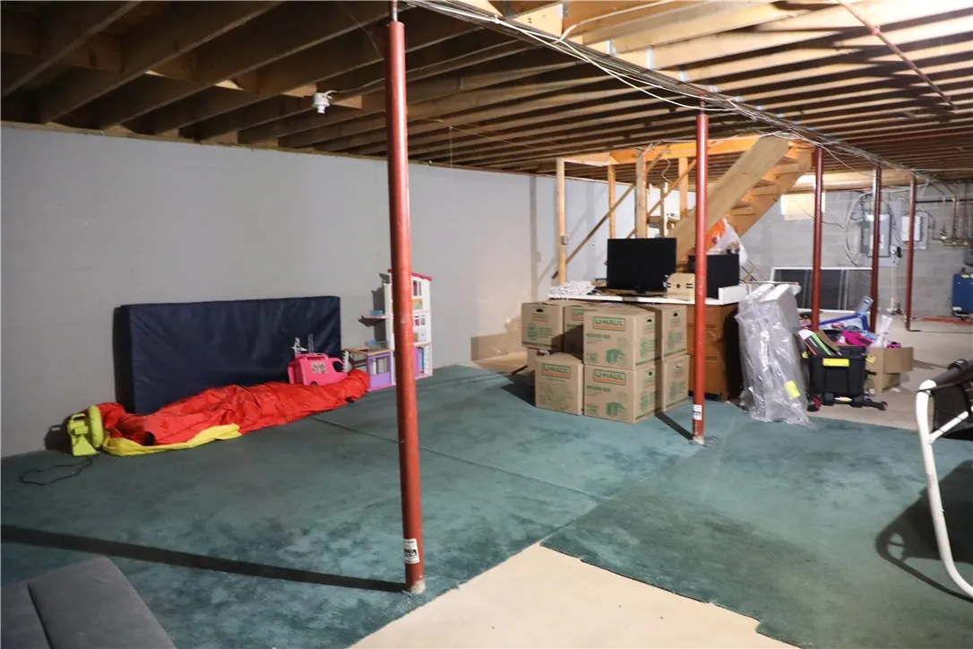 7422 Robinson Road, Throop, New York 13021, Throop, New York 13021, 3 Bedrooms Bedrooms, 7 Rooms Rooms,1 BathroomBathrooms,Residential,Closed,7422 Robinson Road, Throop, New York 13021,0,R1632367