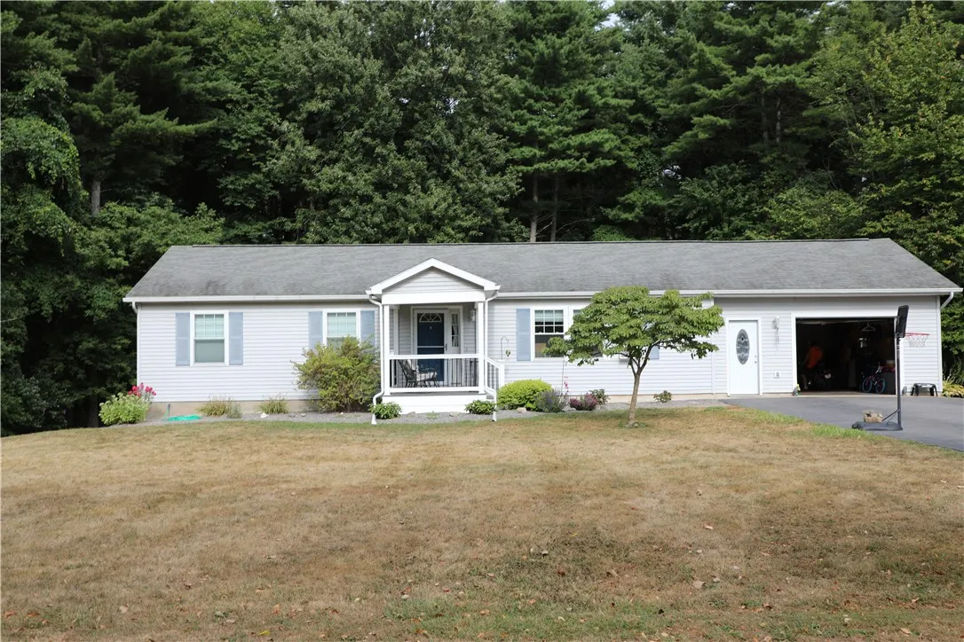 7422 Robinson Road, Throop, New York 13021, Throop, New York 13021, 3 Bedrooms Bedrooms, 7 Rooms Rooms,1 BathroomBathrooms,Residential,Closed,7422 Robinson Road, Throop, New York 13021,0,R1632367