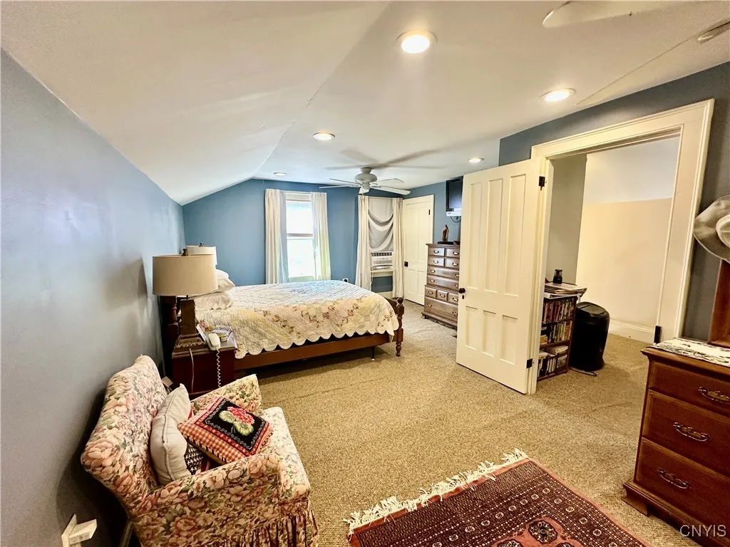 175 East 4th Street, Oswego, New York 13126, Oswego, New York 13126, 4 Bedrooms Bedrooms, 8 Rooms Rooms,2 BathroomsBathrooms,Residential,Closed,175 East 4th Street, Oswego, New York 13126,0,S1632672