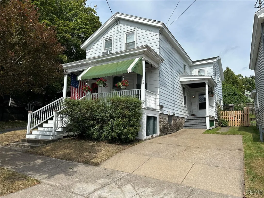 175 East 4th Street, Oswego, New York 13126, Oswego, New York 13126, 4 Bedrooms Bedrooms, 8 Rooms Rooms,2 BathroomsBathrooms,Residential,Closed,175 East 4th Street, Oswego, New York 13126,0,S1632672