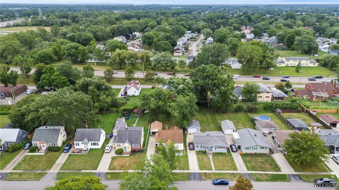 99 Maryon Drive, West Seneca, New York 14220, West Seneca, New York 14220, 3 Bedrooms Bedrooms, 6 Rooms Rooms,1 BathroomBathrooms,Residential,For Sale,99 Maryon Drive, West Seneca, New York 14220,B1632669