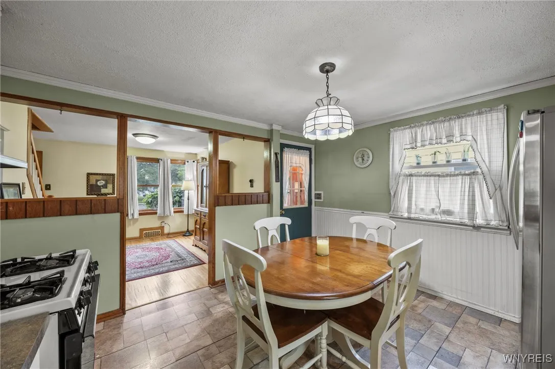 99 Maryon Drive, West Seneca, New York 14220, West Seneca, New York 14220, 3 Bedrooms Bedrooms, 6 Rooms Rooms,1 BathroomBathrooms,Residential,For Sale,99 Maryon Drive, West Seneca, New York 14220,B1632669