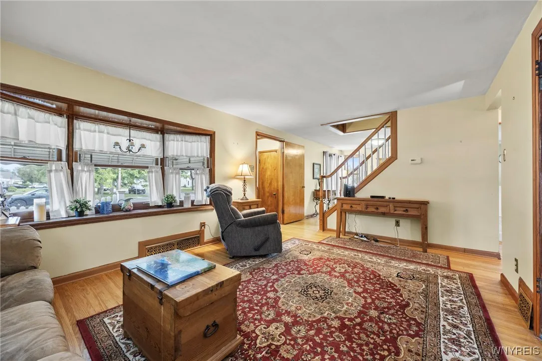 99 Maryon Drive, West Seneca, New York 14220, West Seneca, New York 14220, 3 Bedrooms Bedrooms, 6 Rooms Rooms,1 BathroomBathrooms,Residential,For Sale,99 Maryon Drive, West Seneca, New York 14220,B1632669
