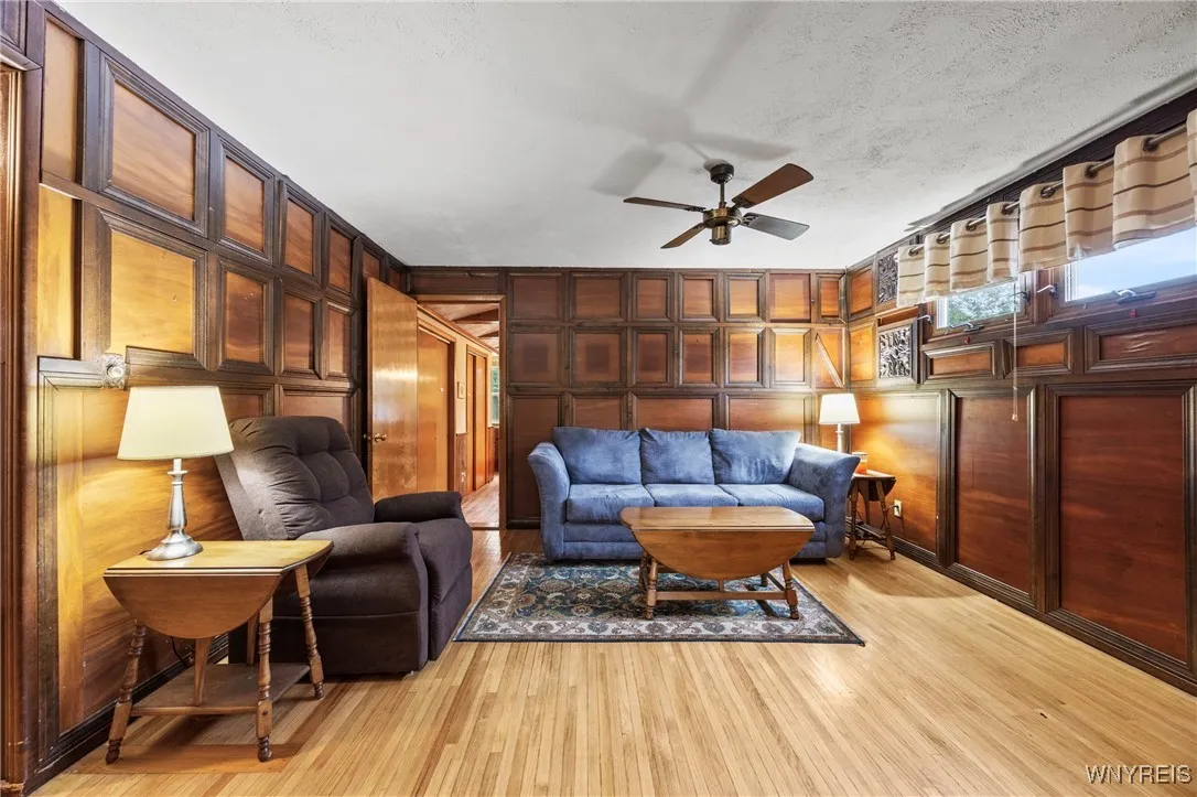 99 Maryon Drive, West Seneca, New York 14220, West Seneca, New York 14220, 3 Bedrooms Bedrooms, 6 Rooms Rooms,1 BathroomBathrooms,Residential,For Sale,99 Maryon Drive, West Seneca, New York 14220,B1632669
