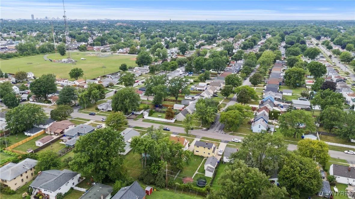 99 Maryon Drive, West Seneca, New York 14220, West Seneca, New York 14220, 3 Bedrooms Bedrooms, 6 Rooms Rooms,1 BathroomBathrooms,Residential,For Sale,99 Maryon Drive, West Seneca, New York 14220,B1632669