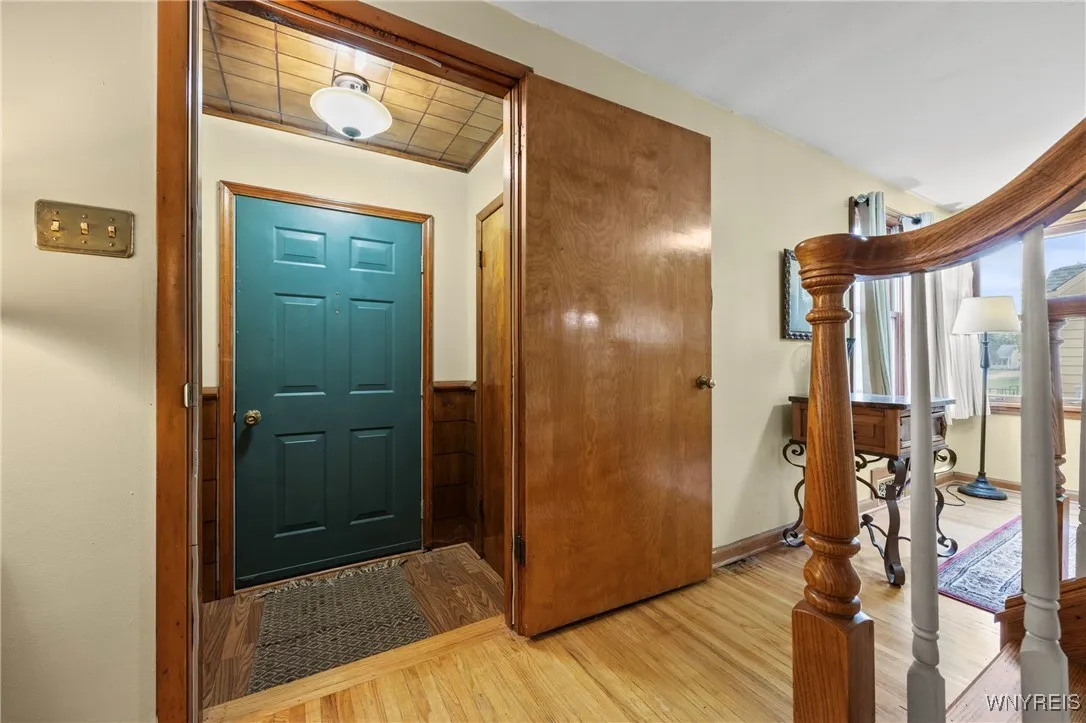 99 Maryon Drive, West Seneca, New York 14220, West Seneca, New York 14220, 3 Bedrooms Bedrooms, 6 Rooms Rooms,1 BathroomBathrooms,Residential,For Sale,99 Maryon Drive, West Seneca, New York 14220,B1632669