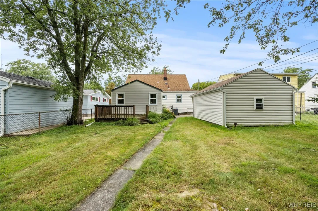 99 Maryon Drive, West Seneca, New York 14220, West Seneca, New York 14220, 3 Bedrooms Bedrooms, 6 Rooms Rooms,1 BathroomBathrooms,Residential,For Sale,99 Maryon Drive, West Seneca, New York 14220,B1632669