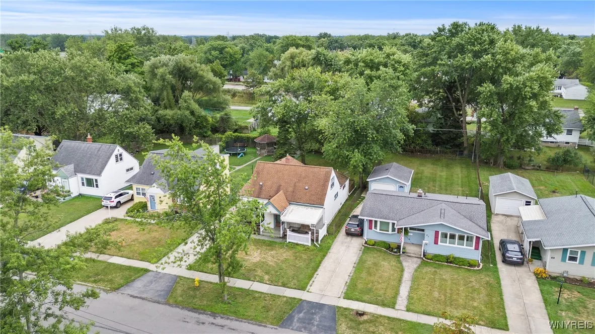 99 Maryon Drive, West Seneca, New York 14220, West Seneca, New York 14220, 3 Bedrooms Bedrooms, 6 Rooms Rooms,1 BathroomBathrooms,Residential,For Sale,99 Maryon Drive, West Seneca, New York 14220,B1632669