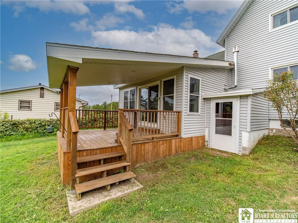 12377 Pennsylvania Avenue, Sheridan, New York 1413, Sheridan, New York 14136, 4 Bedrooms Bedrooms, 7 Rooms Rooms,2 BathroomsBathrooms,Residential,Closed,12377 Pennsylvania Avenue, Sheridan, New York 1413,0,R1611067