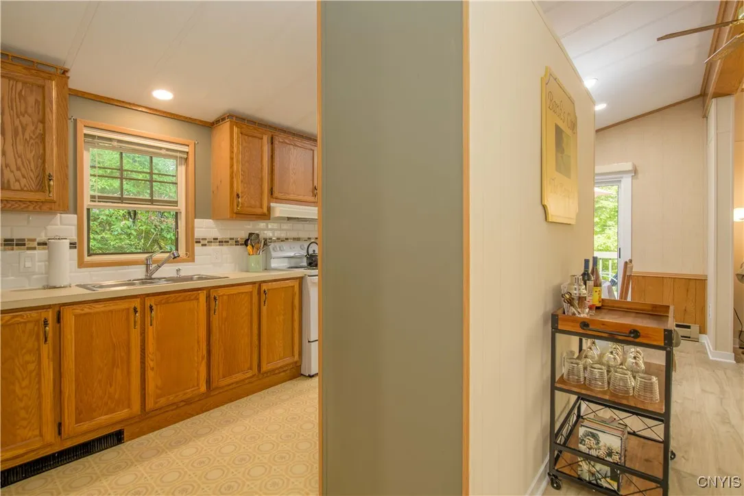 70 Fire Lane 10a, Scipio, New York 13118, Scipio, New York 13118, 3 Bedrooms Bedrooms, 7 Rooms Rooms,1 BathroomBathrooms,Residential Lease,For Rent,70 Fire Lane 10a, Scipio, New York 13118,S1631787