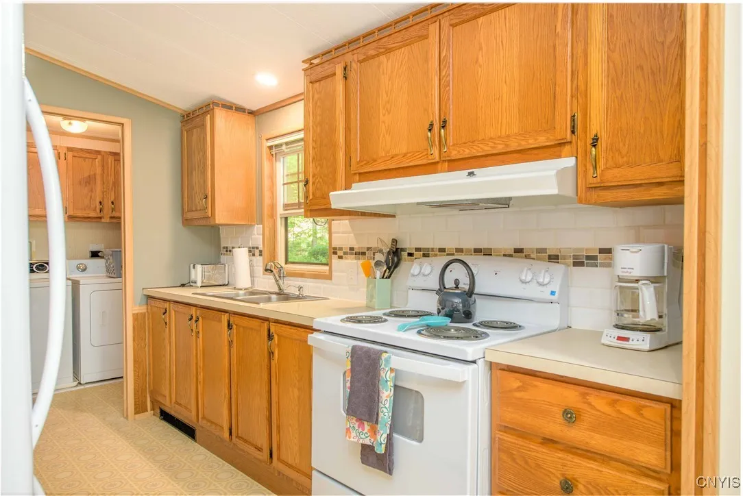 70 Fire Lane 10a, Scipio, New York 13118, Scipio, New York 13118, 3 Bedrooms Bedrooms, 7 Rooms Rooms,1 BathroomBathrooms,Residential Lease,For Rent,70 Fire Lane 10a, Scipio, New York 13118,S1631787