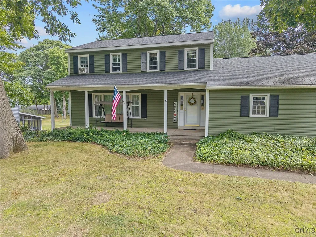 46 Burden Drive, Oswego, New York 13126, Oswego, New York 13126, 4 Bedrooms Bedrooms, 10 Rooms Rooms,2 BathroomsBathrooms,Residential,For Sale,46 Burden Drive, Oswego, New York 13126,S1630930