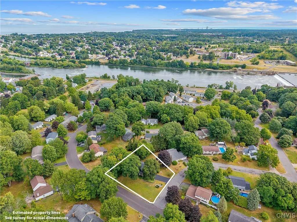 46 Burden Drive, Oswego, New York 13126, Oswego, New York 13126, 4 Bedrooms Bedrooms, 10 Rooms Rooms,2 BathroomsBathrooms,Residential,For Sale,46 Burden Drive, Oswego, New York 13126,S1630930
