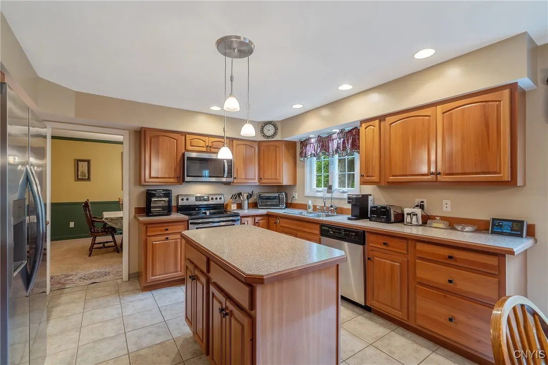 46 Burden Drive, Oswego, New York 13126, Oswego, New York 13126, 4 Bedrooms Bedrooms, 10 Rooms Rooms,2 BathroomsBathrooms,Residential,For Sale,46 Burden Drive, Oswego, New York 13126,S1630930