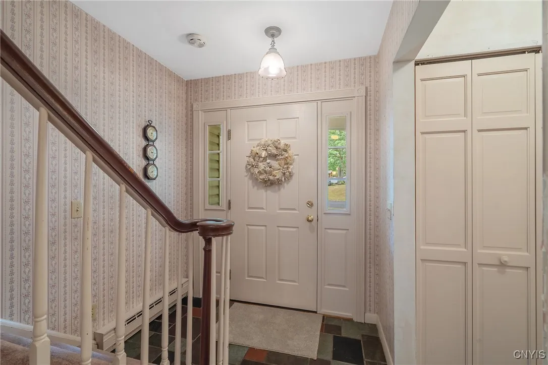 46 Burden Drive, Oswego, New York 13126, Oswego, New York 13126, 4 Bedrooms Bedrooms, 10 Rooms Rooms,2 BathroomsBathrooms,Residential,For Sale,46 Burden Drive, Oswego, New York 13126,S1630930