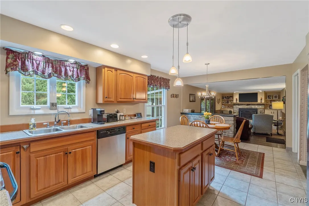 46 Burden Drive, Oswego, New York 13126, Oswego, New York 13126, 4 Bedrooms Bedrooms, 10 Rooms Rooms,2 BathroomsBathrooms,Residential,For Sale,46 Burden Drive, Oswego, New York 13126,S1630930