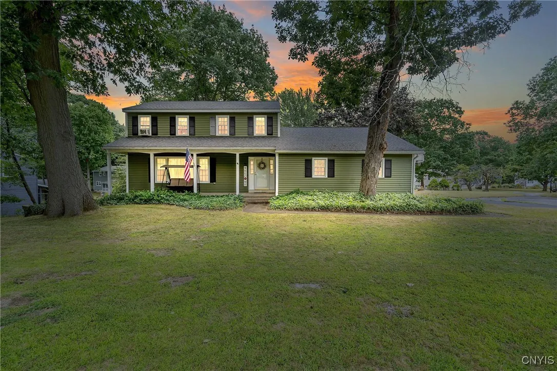 46 Burden Drive, Oswego, New York 13126, Oswego, New York 13126, 4 Bedrooms Bedrooms, 10 Rooms Rooms,2 BathroomsBathrooms,Residential,For Sale,46 Burden Drive, Oswego, New York 13126,S1630930