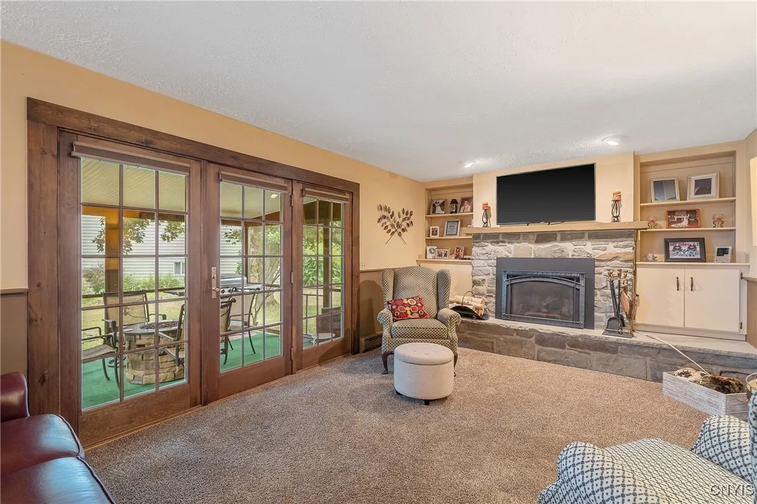 46 Burden Drive, Oswego, New York 13126, Oswego, New York 13126, 4 Bedrooms Bedrooms, 10 Rooms Rooms,2 BathroomsBathrooms,Residential,For Sale,46 Burden Drive, Oswego, New York 13126,S1630930