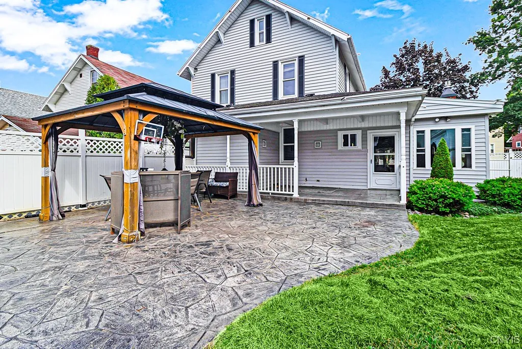 1614 Harrison Avenue, Utica, New York 13501, Utica, New York 13501, 3 Bedrooms Bedrooms, 8 Rooms Rooms,2 BathroomsBathrooms,Residential,For Sale,1614 Harrison Avenue, Utica, New York 13501,S1631007