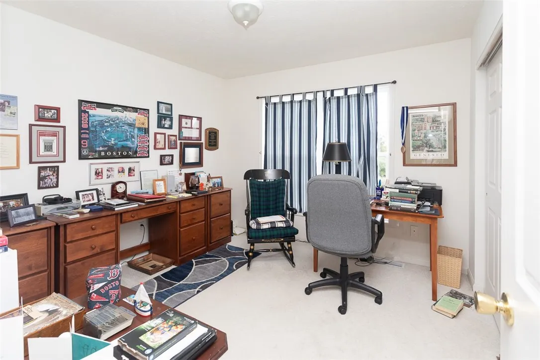 8 Westhampton, Geneseo, New York 14454, Geneseo, New York 14454, 4 Bedrooms Bedrooms, 7 Rooms Rooms,3 BathroomsBathrooms,Residential,For Sale,8 Westhampton, Geneseo, New York 14454,R1632067