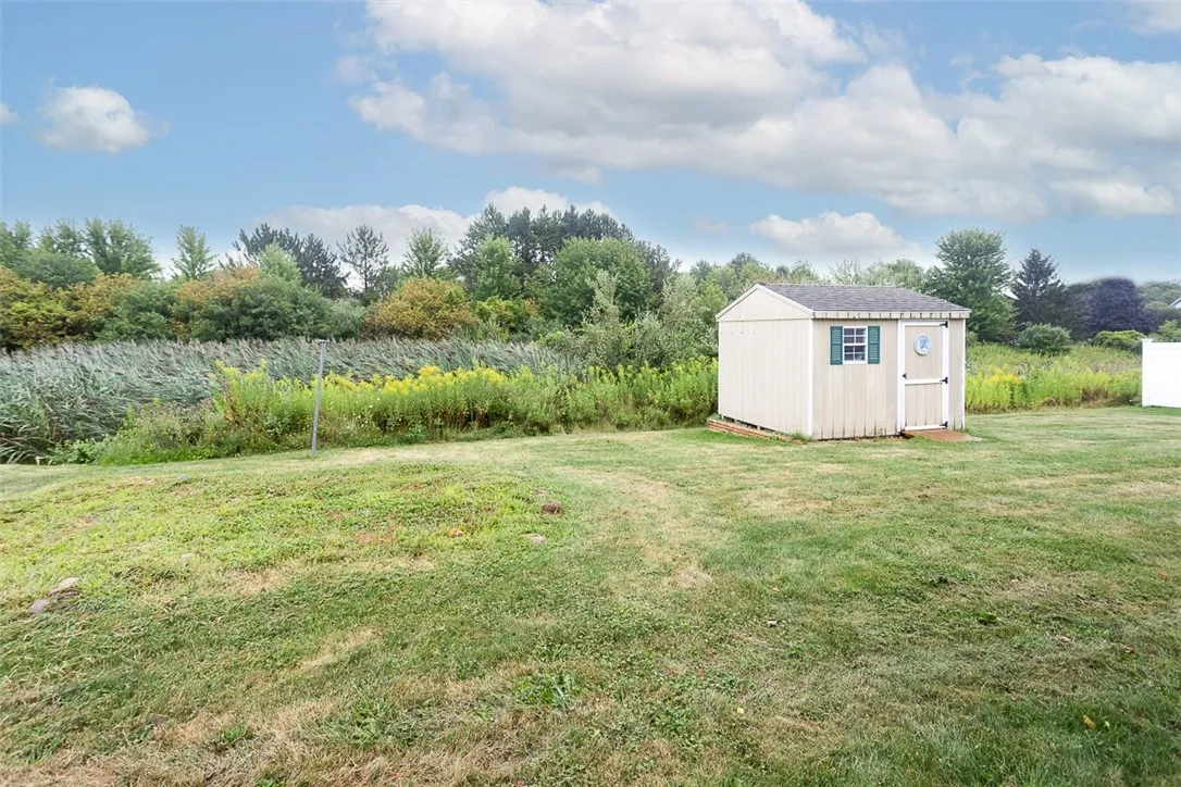 8 Westhampton, Geneseo, New York 14454, Geneseo, New York 14454, 4 Bedrooms Bedrooms, 7 Rooms Rooms,3 BathroomsBathrooms,Residential,For Sale,8 Westhampton, Geneseo, New York 14454,R1632067