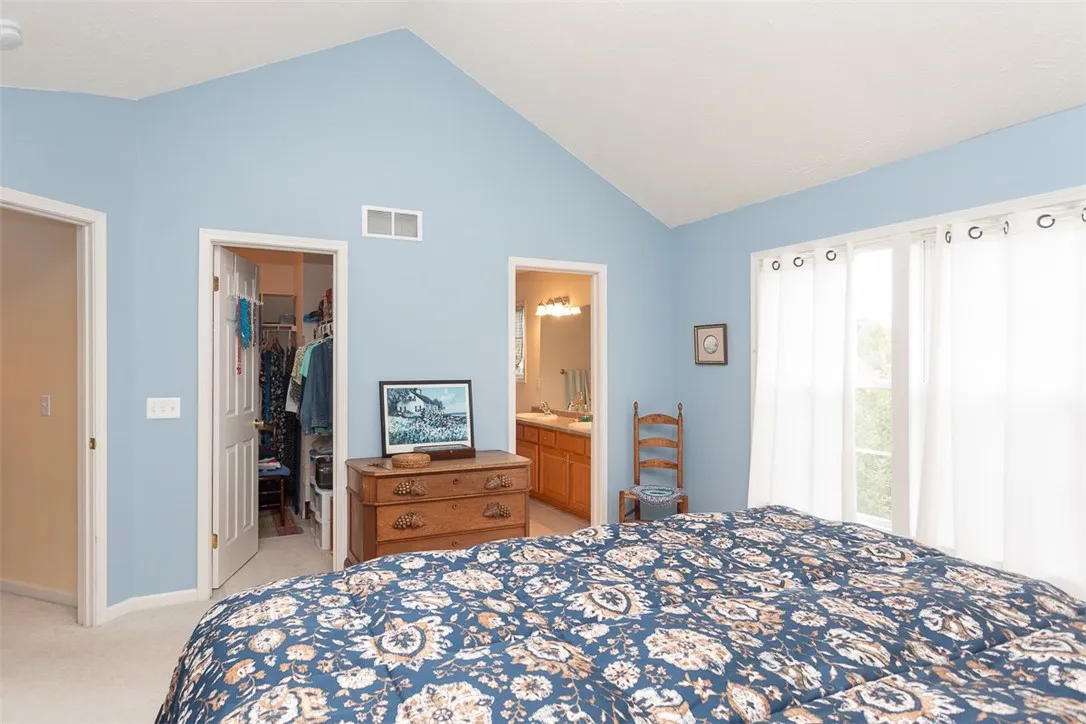 8 Westhampton, Geneseo, New York 14454, Geneseo, New York 14454, 4 Bedrooms Bedrooms, 7 Rooms Rooms,3 BathroomsBathrooms,Residential,For Sale,8 Westhampton, Geneseo, New York 14454,R1632067