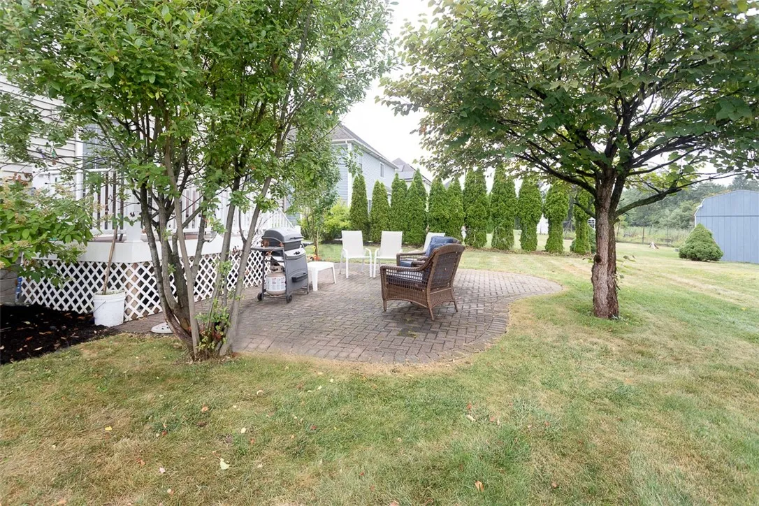 8 Westhampton, Geneseo, New York 14454, Geneseo, New York 14454, 4 Bedrooms Bedrooms, 7 Rooms Rooms,3 BathroomsBathrooms,Residential,For Sale,8 Westhampton, Geneseo, New York 14454,R1632067