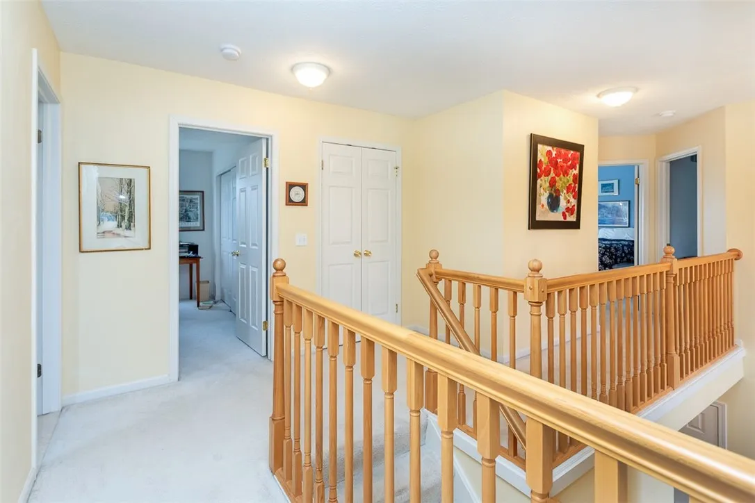 8 Westhampton, Geneseo, New York 14454, Geneseo, New York 14454, 4 Bedrooms Bedrooms, 7 Rooms Rooms,3 BathroomsBathrooms,Residential,For Sale,8 Westhampton, Geneseo, New York 14454,R1632067