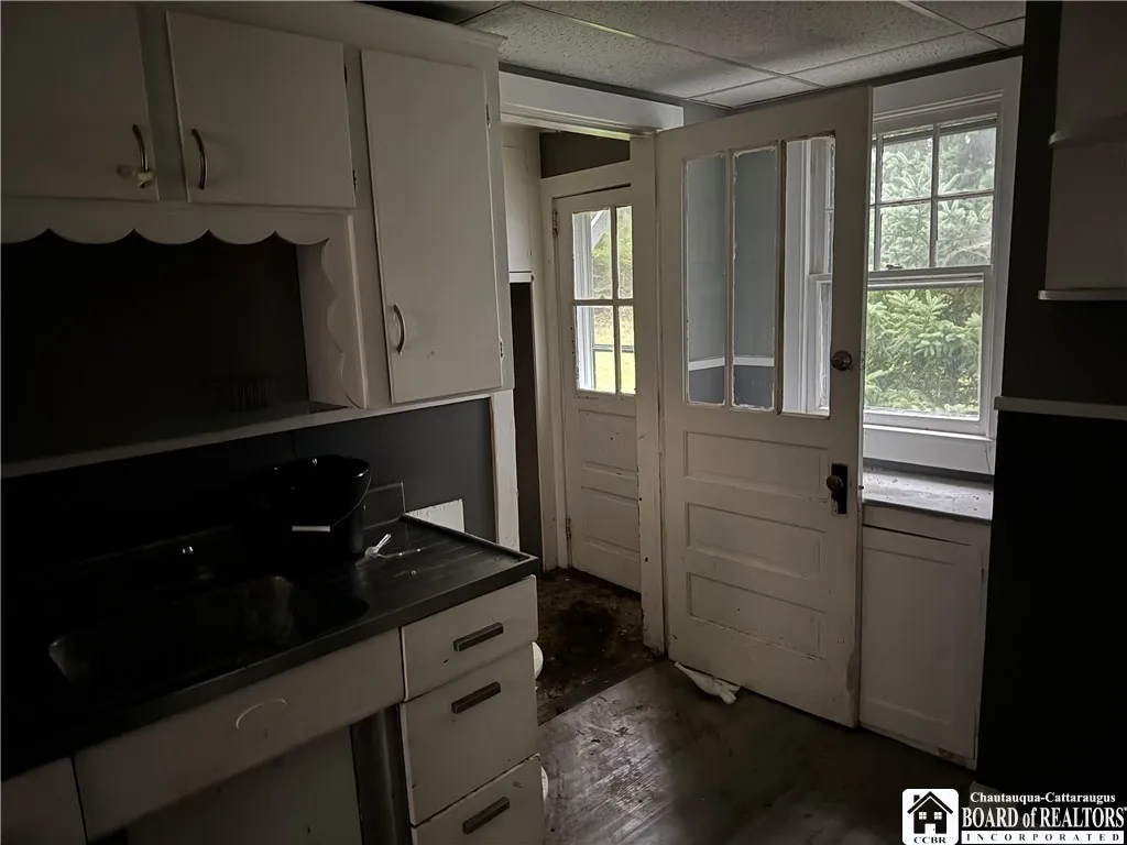 16 Pearl Avenue, Jamestown, New York 14701, Jamestown, New York 14701, 4 Bedrooms Bedrooms, ,2 BathroomsBathrooms,Residential,For Sale,16 Pearl Avenue, Jamestown, New York 14701,R1632667