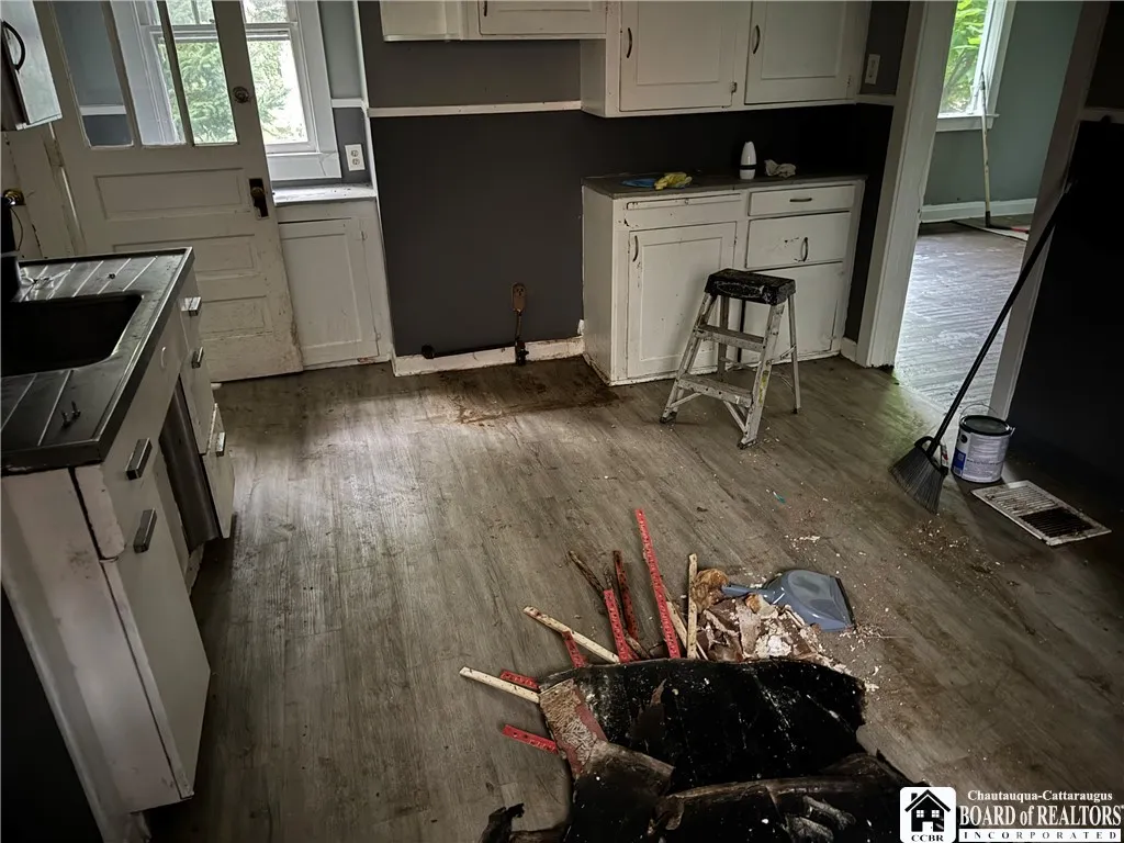 16 Pearl Avenue, Jamestown, New York 14701, Jamestown, New York 14701, 4 Bedrooms Bedrooms, ,2 BathroomsBathrooms,Residential,For Sale,16 Pearl Avenue, Jamestown, New York 14701,R1632667
