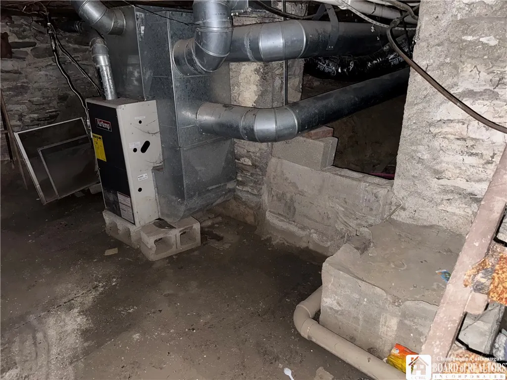 16 Pearl Avenue, Jamestown, New York 14701, Jamestown, New York 14701, 4 Bedrooms Bedrooms, ,2 BathroomsBathrooms,Residential,Closed,16 Pearl Avenue, Jamestown, New York 14701,0,R1632667