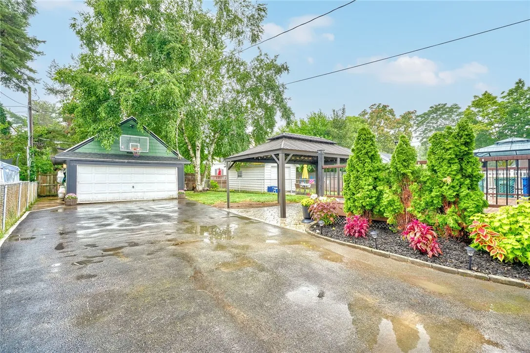 289 Merrill Street, Rochester, New York 14615, Rochester, New York 14615, 3 Bedrooms Bedrooms, 6 Rooms Rooms,1 BathroomBathrooms,Residential,For Sale,289 Merrill Street, Rochester, New York 14615,R1632525