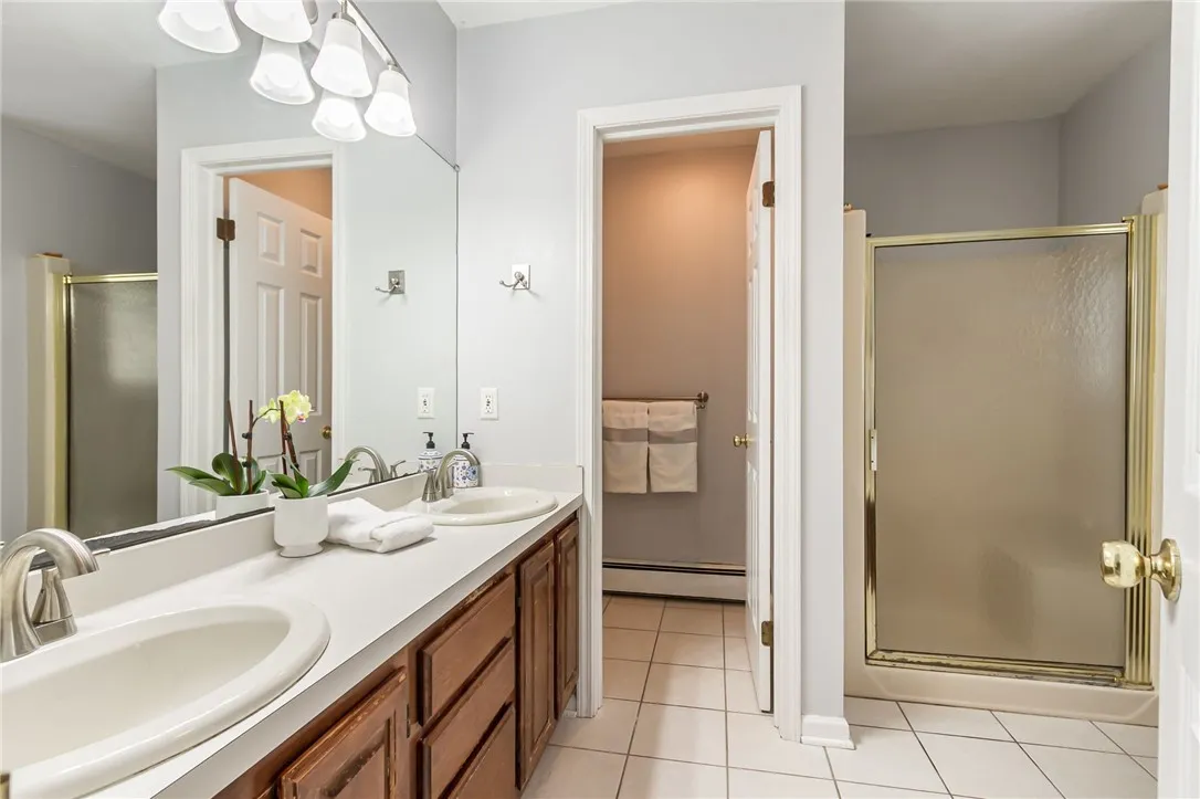 4 Old Meadow Court, Livonia, New York 14487, Livonia, New York 14487, 5 Bedrooms Bedrooms, 6 Rooms Rooms,3 BathroomsBathrooms,Residential,For Sale,4 Old Meadow Court, Livonia, New York 14487,R1632123