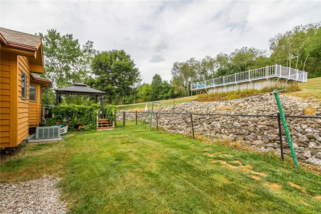 4 Old Meadow Court, Livonia, New York 14487, Livonia, New York 14487, 5 Bedrooms Bedrooms, 6 Rooms Rooms,3 BathroomsBathrooms,Residential,For Sale,4 Old Meadow Court, Livonia, New York 14487,R1632123