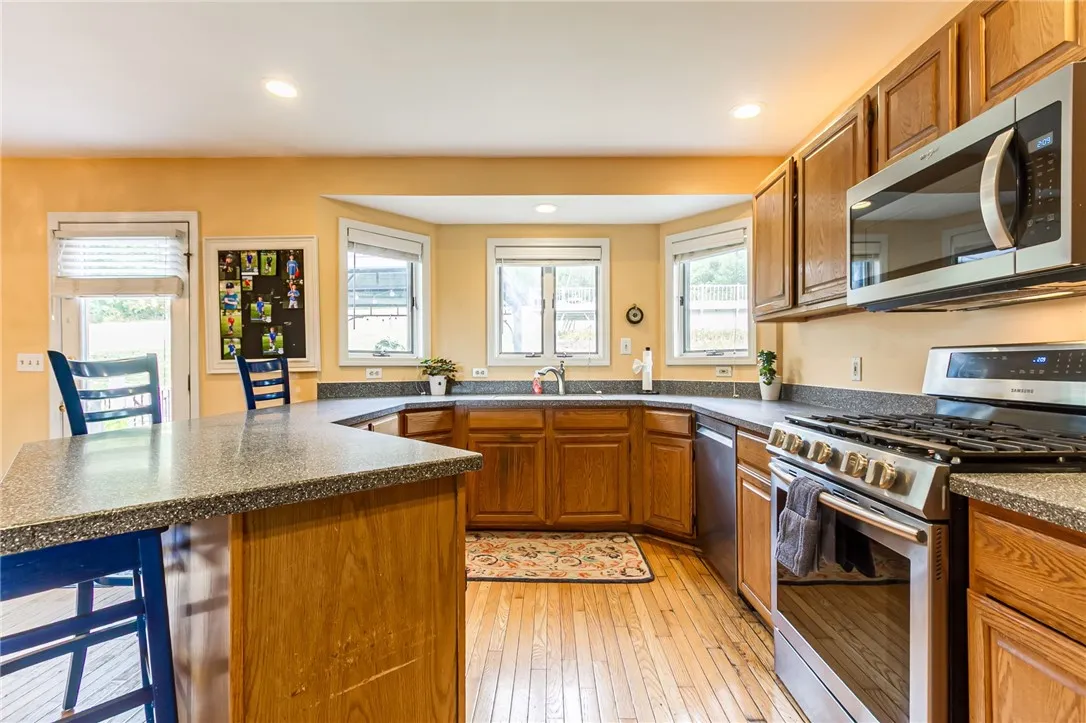 4 Old Meadow Court, Livonia, New York 14487, Livonia, New York 14487, 5 Bedrooms Bedrooms, 6 Rooms Rooms,3 BathroomsBathrooms,Residential,For Sale,4 Old Meadow Court, Livonia, New York 14487,R1632123