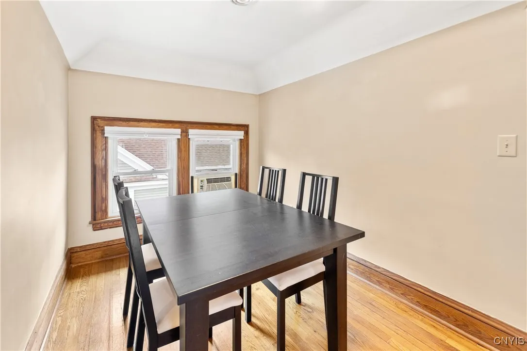 633 Park Avenue, Syracuse, New York 13204, Syracuse, New York 13204, 5 Bedrooms Bedrooms, ,3 BathroomsBathrooms,Residential,For Sale,633 Park Avenue, Syracuse, New York 13204,S1632324