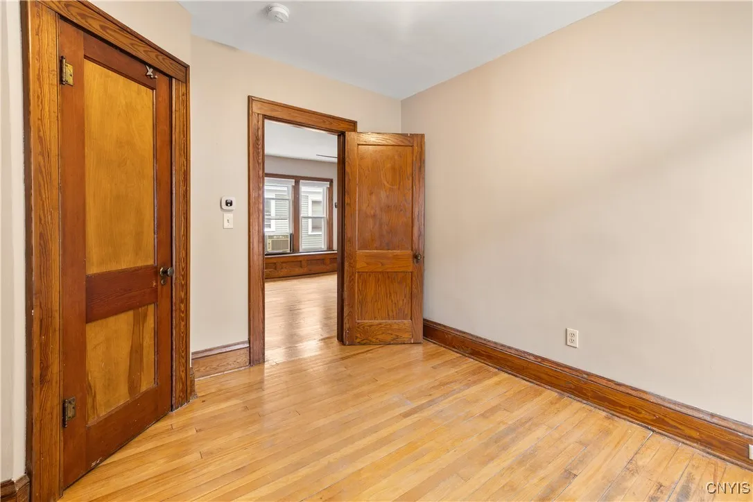 633 Park Avenue, Syracuse, New York 13204, Syracuse, New York 13204, 5 Bedrooms Bedrooms, ,3 BathroomsBathrooms,Residential,For Sale,633 Park Avenue, Syracuse, New York 13204,S1632324