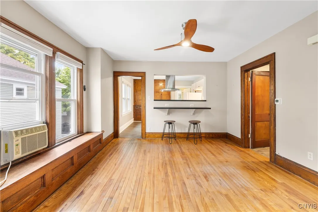 633 Park Avenue, Syracuse, New York 13204, Syracuse, New York 13204, 5 Bedrooms Bedrooms, ,3 BathroomsBathrooms,Residential,For Sale,633 Park Avenue, Syracuse, New York 13204,S1632324