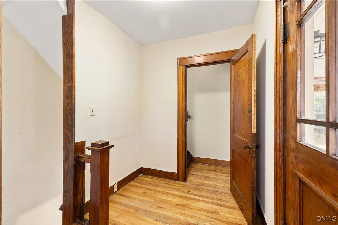 633 Park Avenue, Syracuse, New York 13204, Syracuse, New York 13204, 5 Bedrooms Bedrooms, ,3 BathroomsBathrooms,Residential,For Sale,633 Park Avenue, Syracuse, New York 13204,S1632324