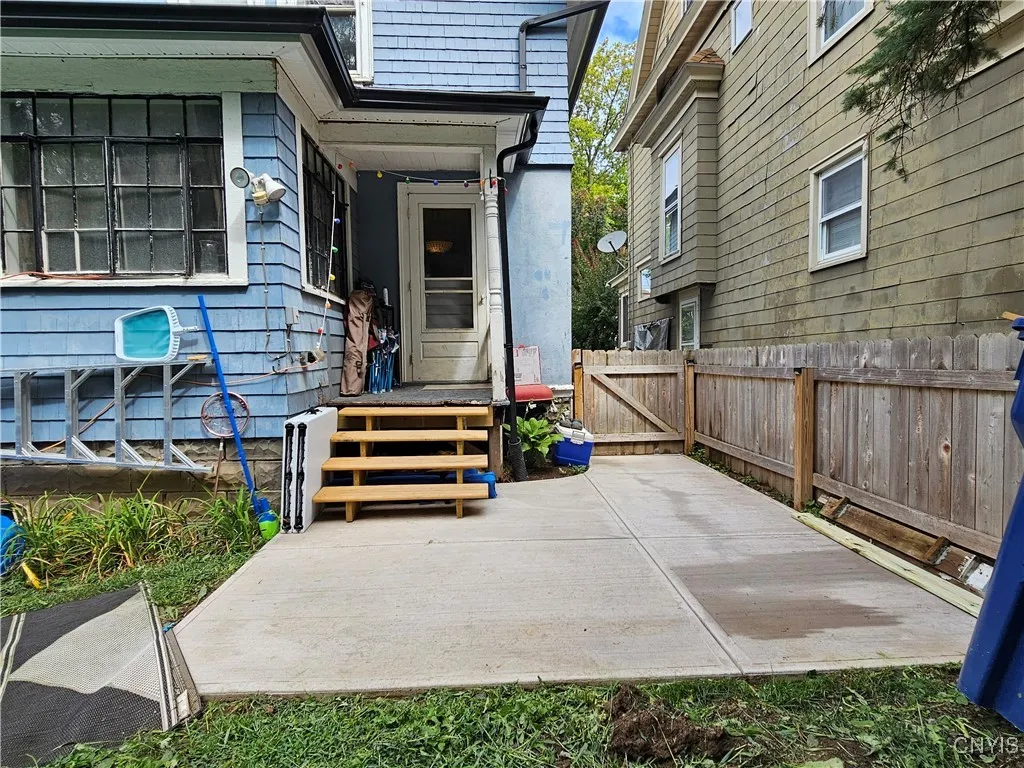 302 Melrose Avenue, Syracuse, New York 13206, Syracuse, New York 13206, 3 Bedrooms Bedrooms, 6 Rooms Rooms,1 BathroomBathrooms,Residential,For Sale,302 Melrose Avenue, Syracuse, New York 13206,S1627681