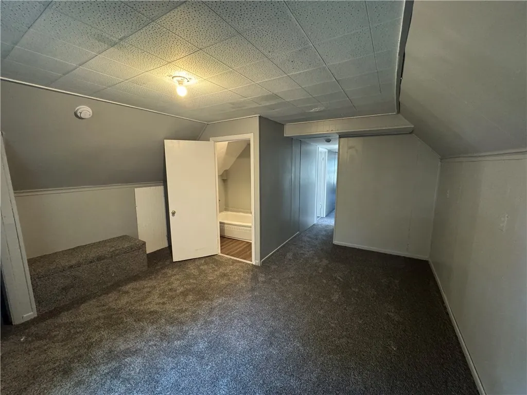 75 Van Stallen Street, Rochester, New York 14621, Rochester, New York 14621, 4 Bedrooms Bedrooms, 7 Rooms Rooms,2 BathroomsBathrooms,Residential,For Sale,75 Van Stallen Street, Rochester, New York 14621,R1632701