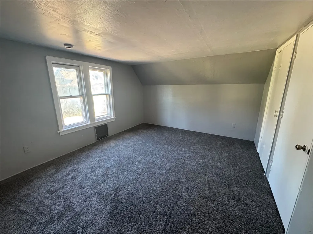 75 Van Stallen Street, Rochester, New York 14621, Rochester, New York 14621, 4 Bedrooms Bedrooms, 7 Rooms Rooms,2 BathroomsBathrooms,Residential,For Sale,75 Van Stallen Street, Rochester, New York 14621,R1632701